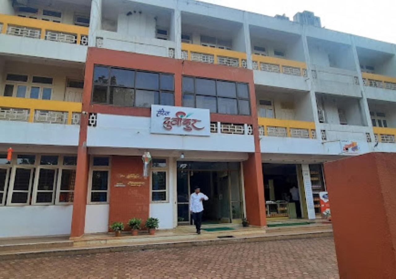 Hotel Durvankur Ganpatipule Bagian luar foto