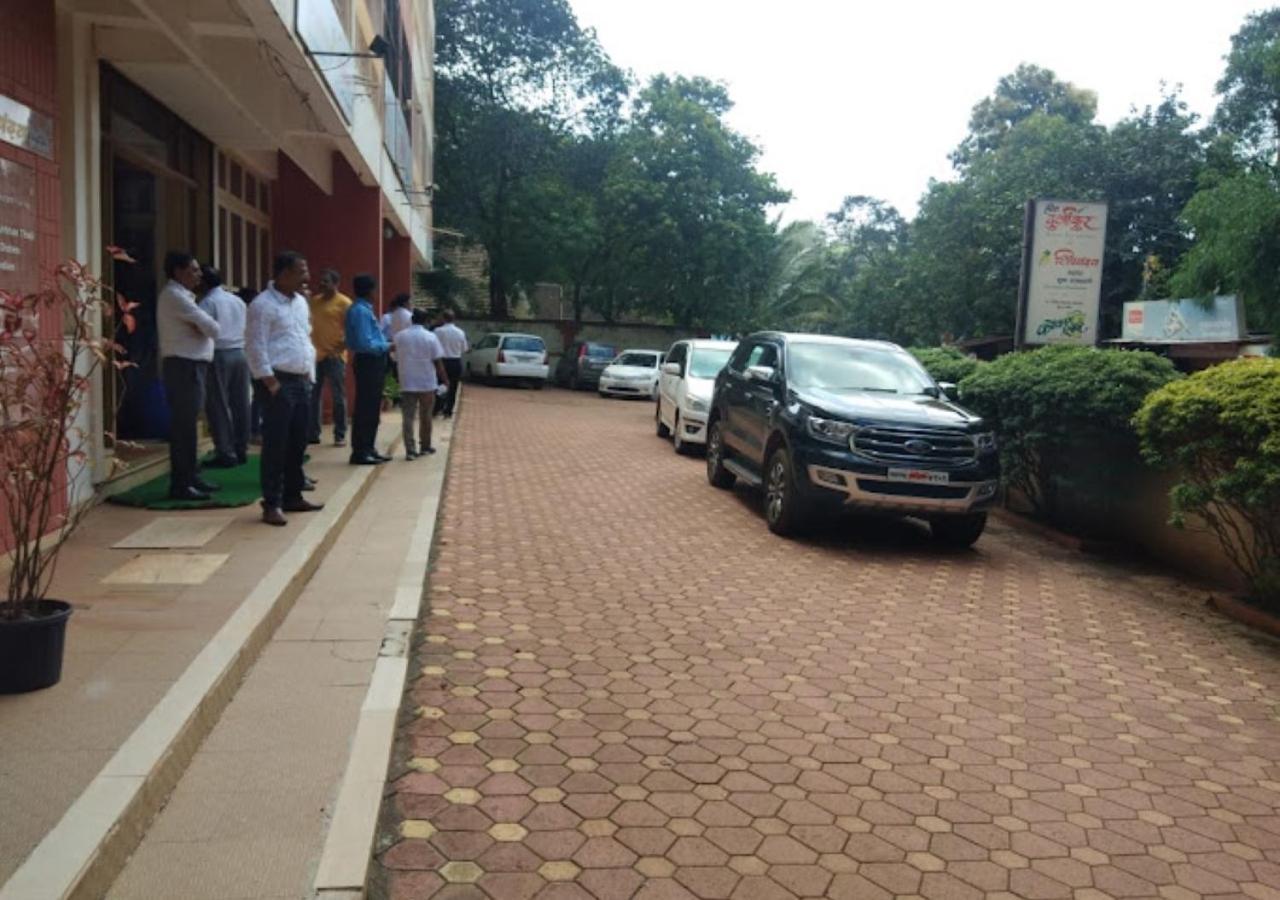 Hotel Durvankur Ganpatipule Bagian luar foto