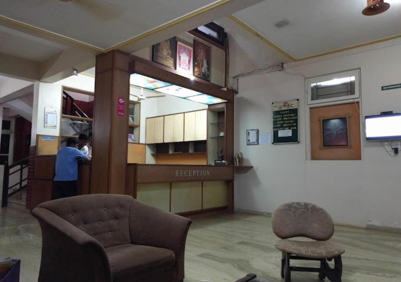 Hotel Durvankur Ganpatipule Bagian luar foto