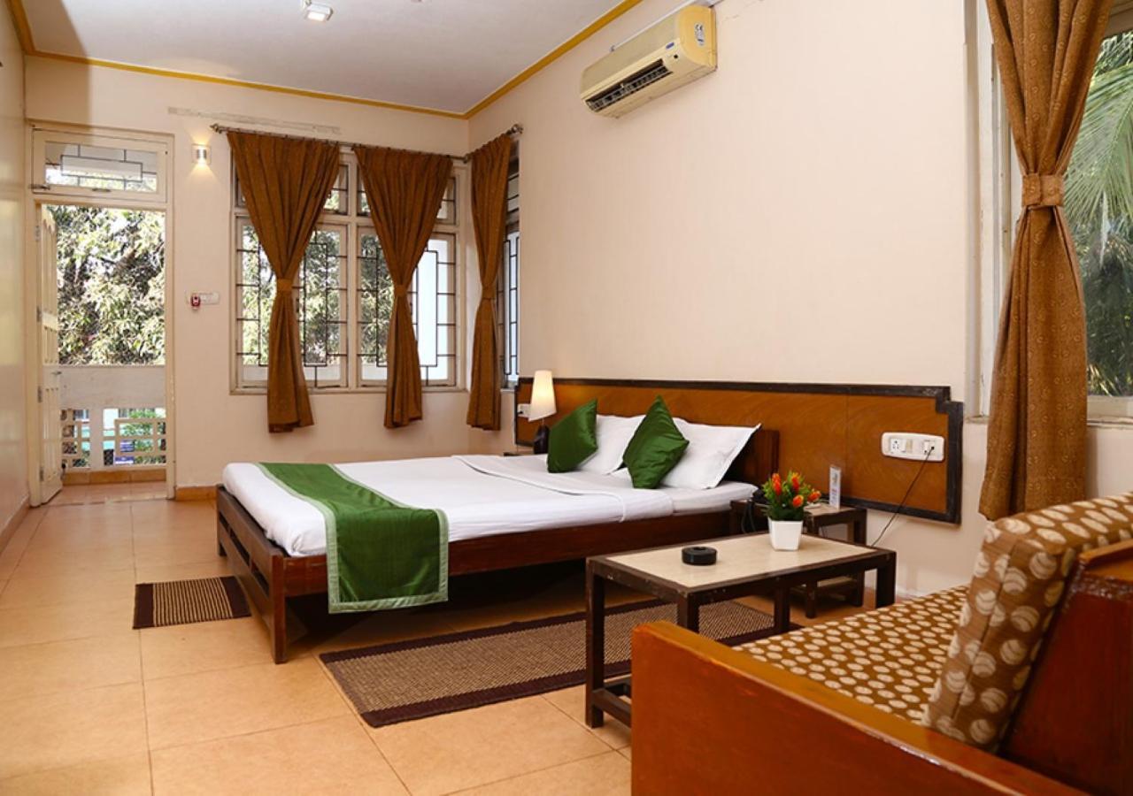 Hotel Durvankur Ganpatipule Bagian luar foto